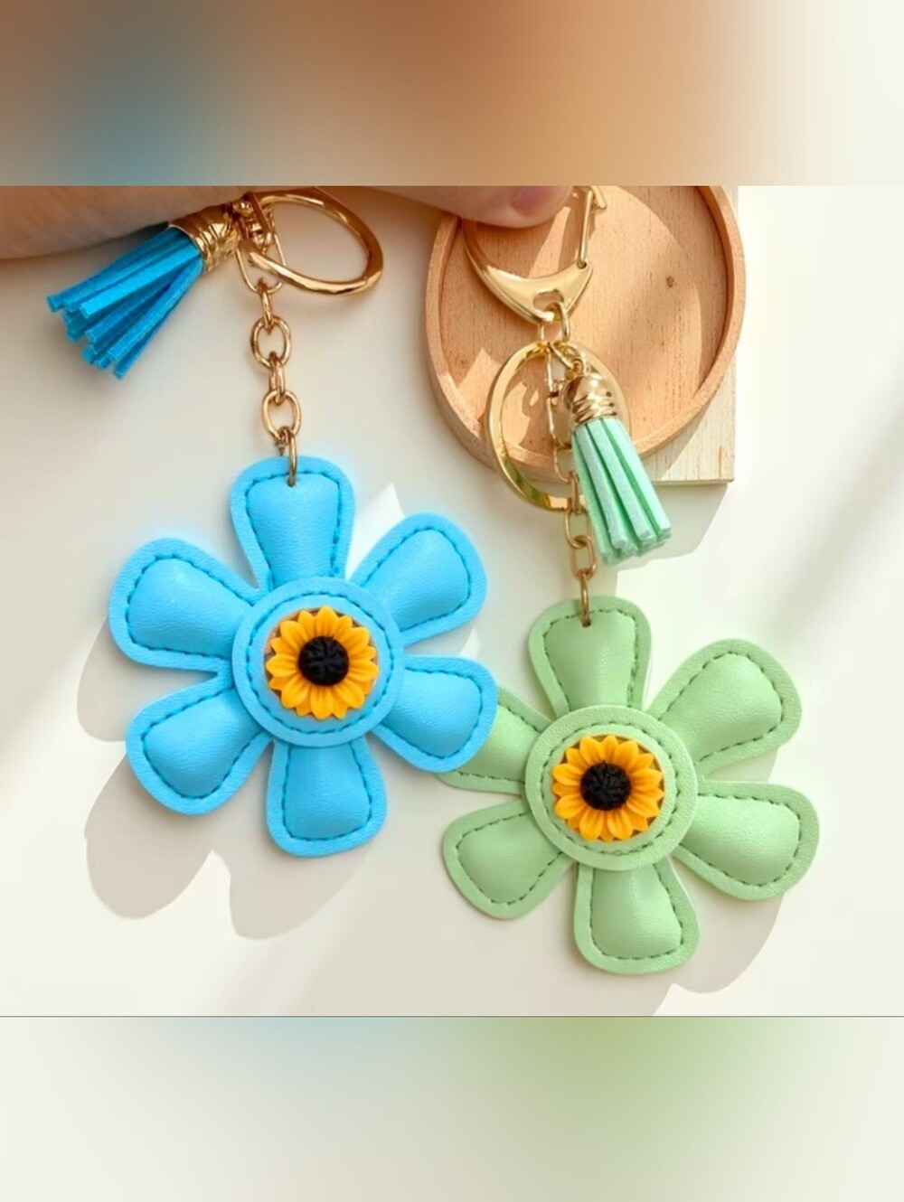 Flower Keychain Bag Charm Pick A Color - Picture 5 of 6